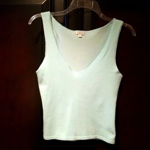 Low Cut Waist Length Tank Top S XOXO